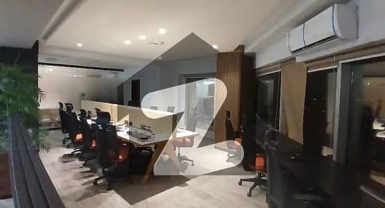 کوہِ نور سٹی فیصل آباد میں 1 مرلہ دفتر 25.0 ہزار میں کرایہ پر دستیاب ہے۔