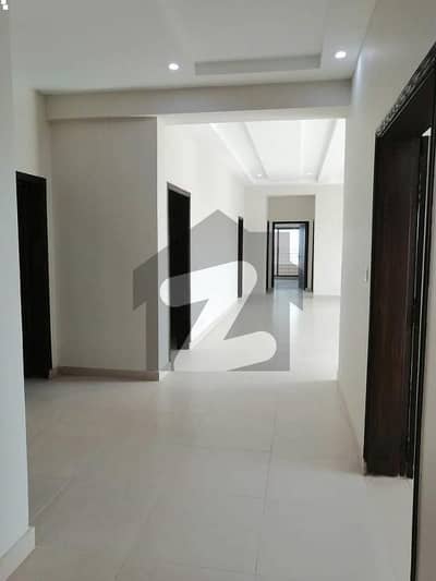 12 MARLA BRAND NEW APARTMENT AVAILABE FOR RENT