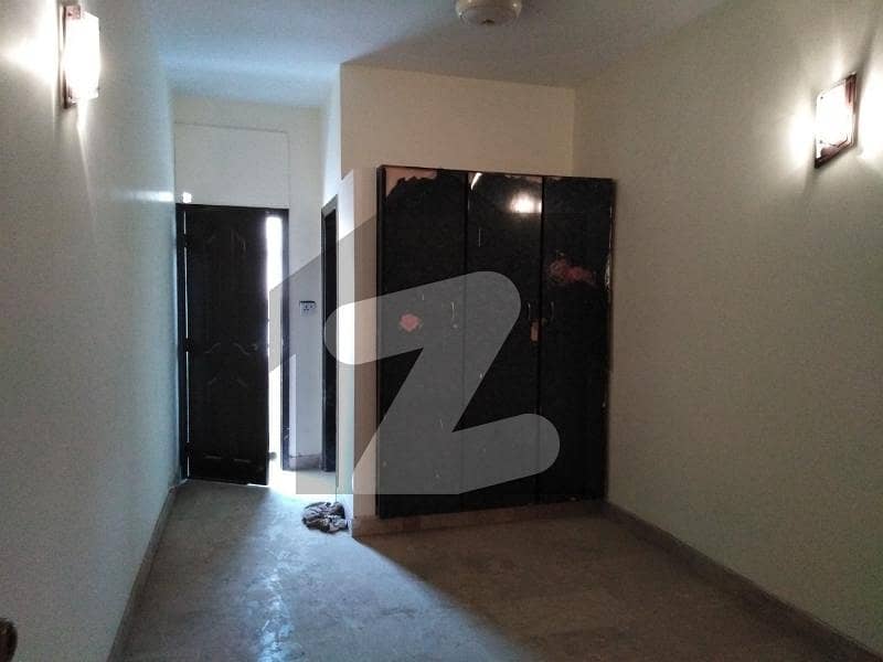 Ideal Prime Location 950 Square Feet Flat Available In Sehar Commercial Area, Karachi