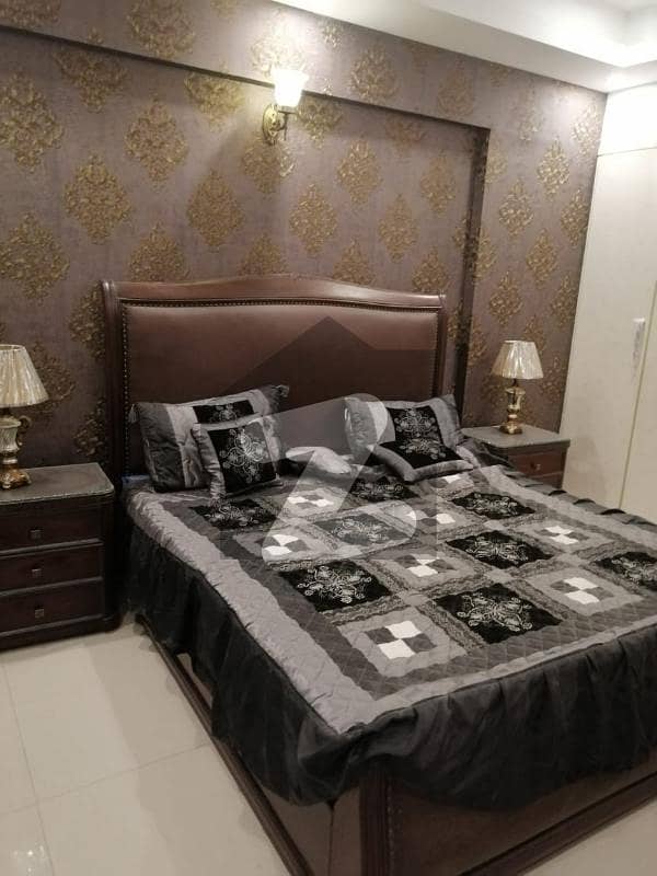 Luxurious 3-Bedroom Apartments in Clifton Block-8, Karachi: Majestic Plaza