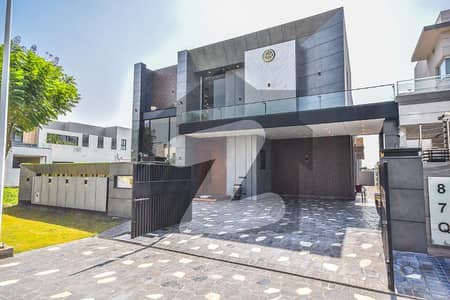 1 KANAL BRAND NEW MODERN DESIGNED BUNGALOW WITH BASEMENT FOR SALE TOP LOCATION IN DHA PHASE 6
