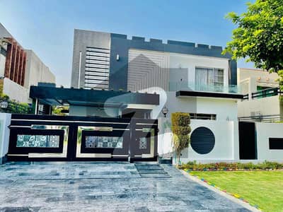 Luxury 01 Kanal Modern Design Double Unit House For Sell In DHA Phase 5 Block J Lahore