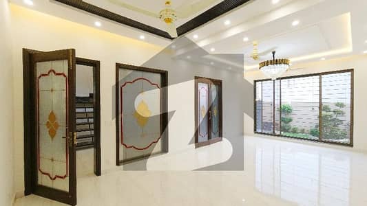 1 Kanal Luxury Brand New House For Sale