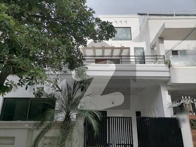 A Stunning House Is Up For Grabs In State Life Phase 1 - Block A Lahore