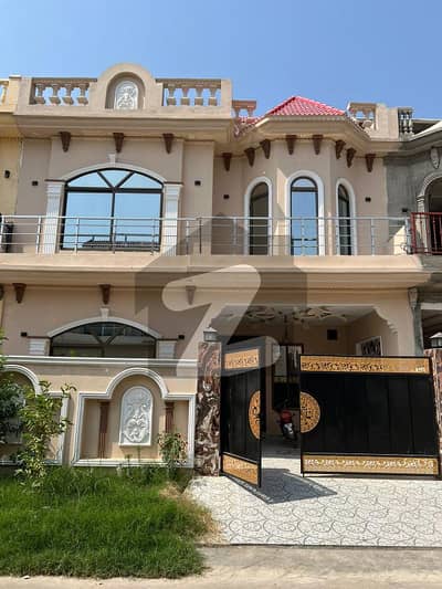 بوچ ایگزیکٹو ولاز - فیز 2 بش ایگزیکٹو ولاز,ملتان میں 3 کمروں کا 5 مرلہ مکان 1.65 کروڑ میں برائے فروخت۔ بوچ ایگزیکٹو ولاز - فیز 2 بش ایگزیکٹو ولاز,ملتان میں 3 کمروں کا 5 مرلہ مکان 1.65 کروڑ میں برائے فروخت۔