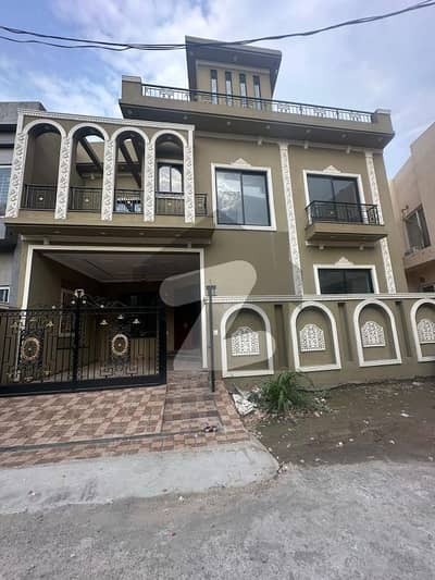 5 Marla Brand New Home Available For Rent In State Life Housing Society Lahore