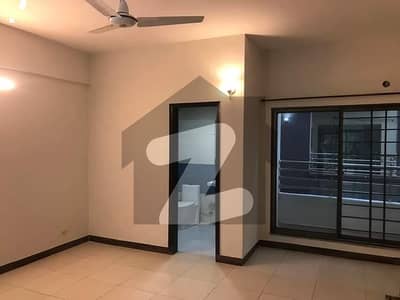 10 MARLA 3 BEDROOM APARTMENT AVAILABLE FOR RENT