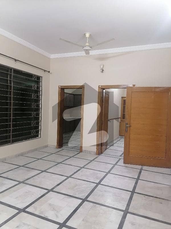 Double Storey Full House Available For Rent In Prime Location Double Storey Full House Available For Rent In Prime Location