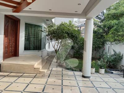 20 Marla Used House For Sale At Beautiful Location Of PCSIR Ph -2 In Lahore