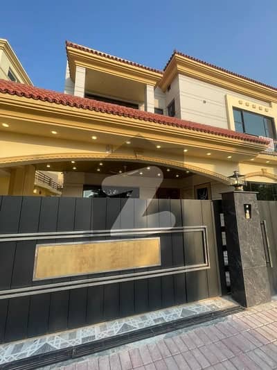 Luxury & Modern Design Brand New House Available For Sale Main Urban Boulevard House Luxury & Modern Design Brand New House Available For Sale Main Urban Boulevard House