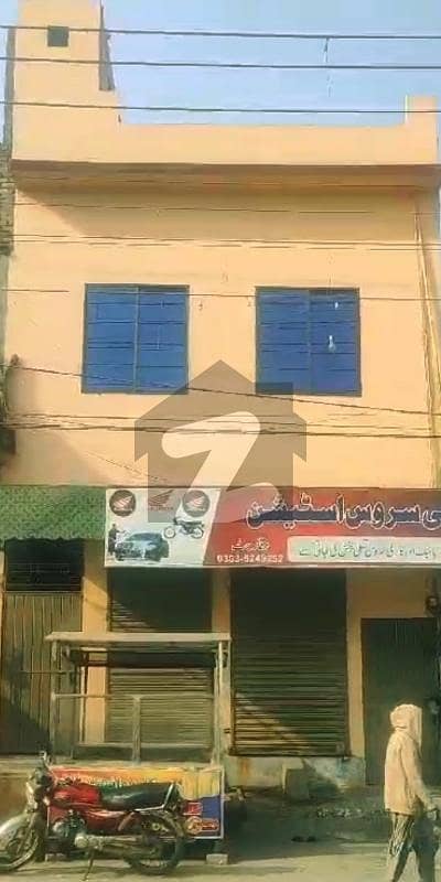 فیکٹری ایریا فیصل آباد میں 2 مرلہ عمارت 2.5 کروڑ میں برائے فروخت۔