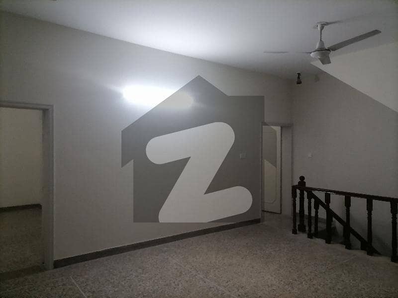 I-10 House Sized 5 Marla Is Available I-10 House Sized 5 Marla Is Available