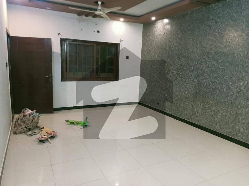 240 Sq Yard 2nd Floor Portion Available For Rent