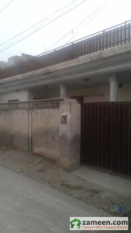 Old Single Storey House Is Available For Sale