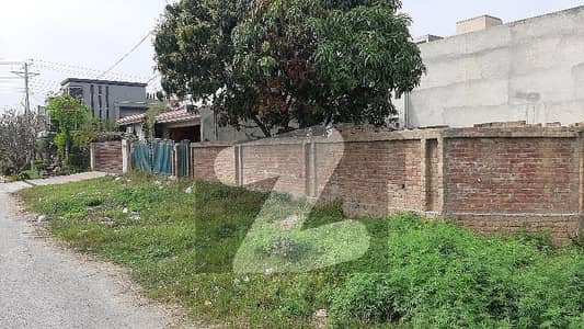 فارمانئیٹس ہاؤسنگ سکیم لاہور میں 10 مرلہ رہائشی پلاٹ 1.5 کروڑ میں برائے فروخت۔