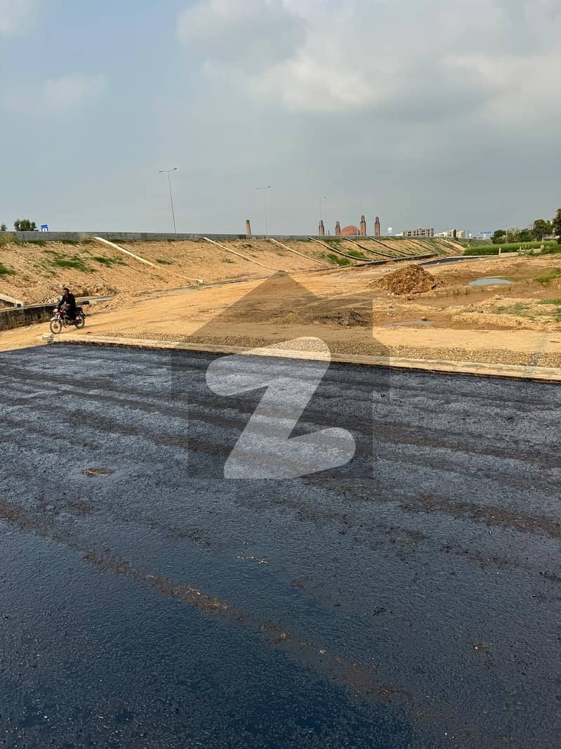 1 KANAL COMMERCIAL PLOT FACING RING ROAD 1 KANAL COMMERCIAL PLOT FACING RING ROAD