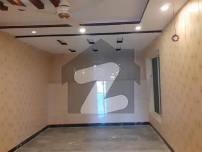 بنی گالہ اسلام آباد میں 4 کمروں کا 8 مرلہ مکان 1.3 کروڑ میں برائے فروخت۔