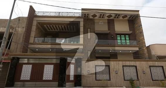 Prime Location House In Saadi Town Sized 400 Square Yards Is Available