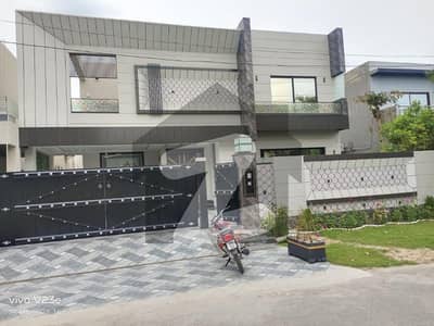 1 KANAL BRAND NEW HOUSE FOR SALE