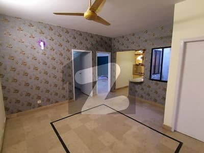 ڈی ایچ اے فیز 6 ڈی ایچ اے ڈیفینس,کراچی میں 3 کمروں کا 8 مرلہ فلیٹ 5.0 کروڑ میں برائے فروخت۔