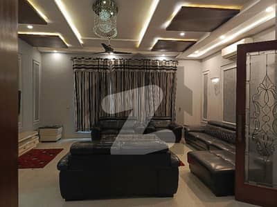 ڈی ایچ اے فیز 5 - بلاک ایل فیز 5,ڈیفنس (ڈی ایچ اے),لاہور میں 7 کمروں کا 1 کنال مکان 10.25 کروڑ میں برائے فروخت۔ ڈی ایچ اے فیز 5 - بلاک ایل فیز 5,ڈیفنس (ڈی ایچ اے),لاہور میں 7 کمروں کا 1 کنال مکان 10.25 کروڑ میں برائے فروخت۔