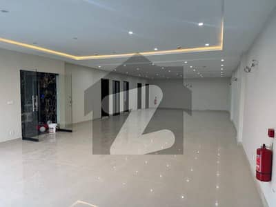 مدینہ ٹاؤن فیصل آباد میں 10 مرلہ عمارت 4.5 لاکھ میں کرایہ پر دستیاب ہے۔