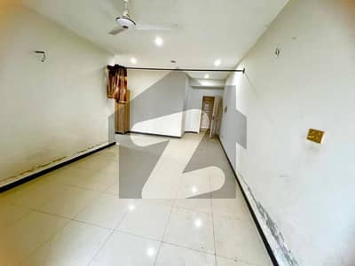 2 BEDROOM FIRST FLOOR FLAT FOR SALE F-17 ISLAMABAD ALL FACILITY AVAILABLE CDA APPROVED SECTOR