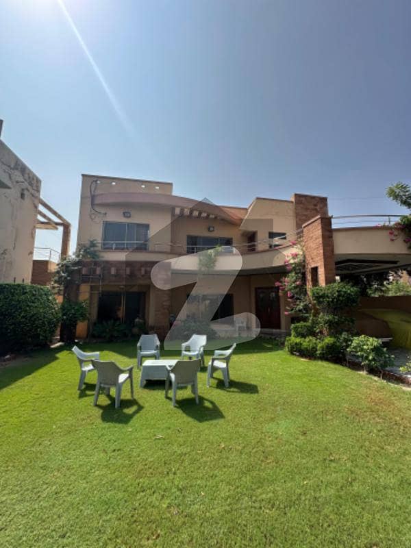 22 MARLA LAVISH HOUSE FOR SALE 22 MARLA LAVISH HOUSE FOR SALE