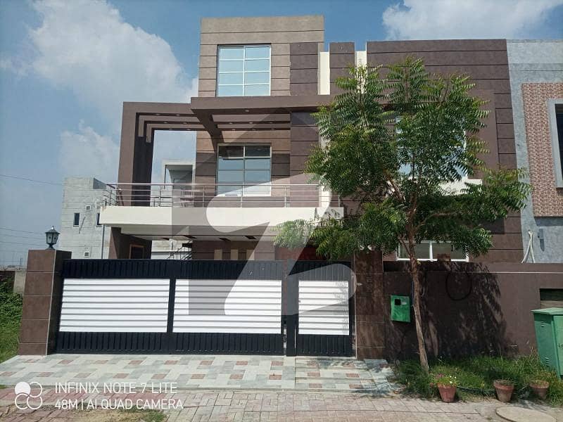 10 Marla Brand New Luxury House Available For Rent In Bahria Town Lahore. 10 Marla Brand New Luxury House Available For Rent In Bahria Town Lahore.