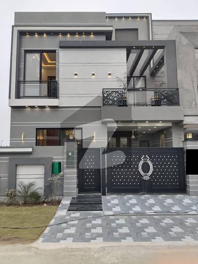 5 Marla Elegant House Available For Sale In Jinnah Block Sector E Bahria Town Lahore