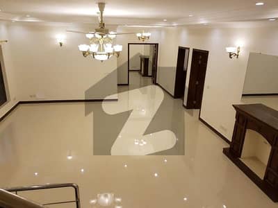 PRIME LOCATION LUSH CONDITION 6 BEDROOM HOUSE AVAILABLE FOR SALE DHA PHASE 1 ISLAMABAD