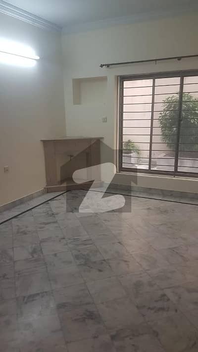 1000 Square Yard New Designer House With Luscious Lawn On Rent