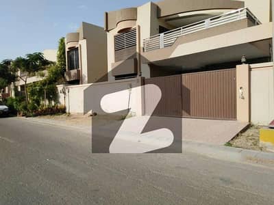 Golf View Superb Location NHS 350 Sq Yard House Is Available For Sale. . chance deal Golf View Superb Location NHS 350 Sq Yard House Is Available For Sale. . chance deal
