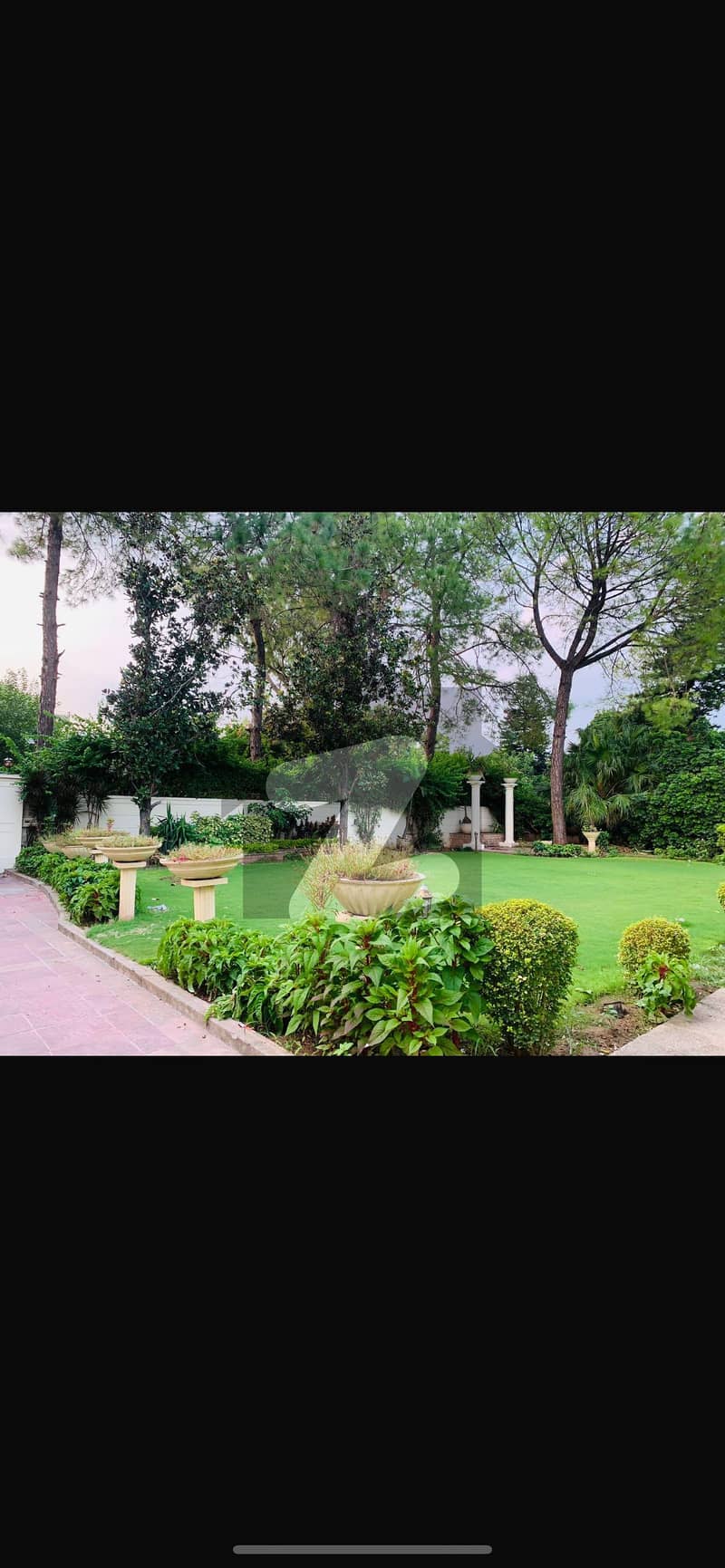 Luxurious house up for rent at prime location Luxurious house up for rent at prime location