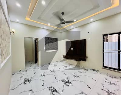 10 MARLA BRAND NEW UPPER PORTION AVAILABLE FOR RENT IN CANAL GARDEN NEAR TOWN LAHORE