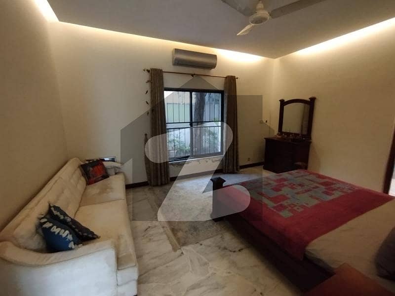 20 Marla House For Rent in Main Cantt