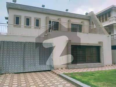 533 YARDS RENOVATED BUNGALOW FOR SALE IN DHA PHASE 5 PRIME LOCATION