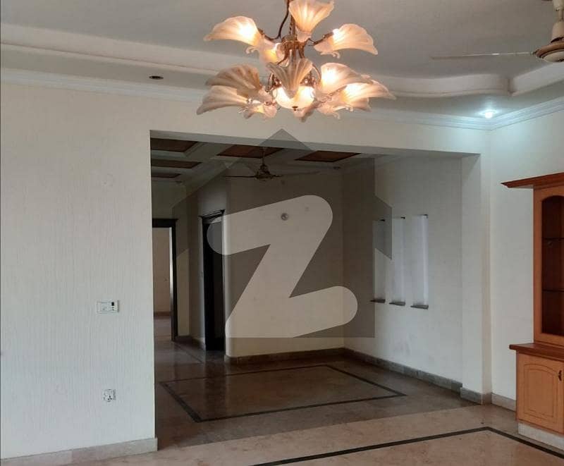 1 Kanal House For sale In Model Town