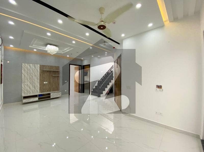 Corner, Modern Design, Bigger Garage, Two Main Gates Entry Corner, Modern Design, Bigger Garage, Two Main Gates Entry