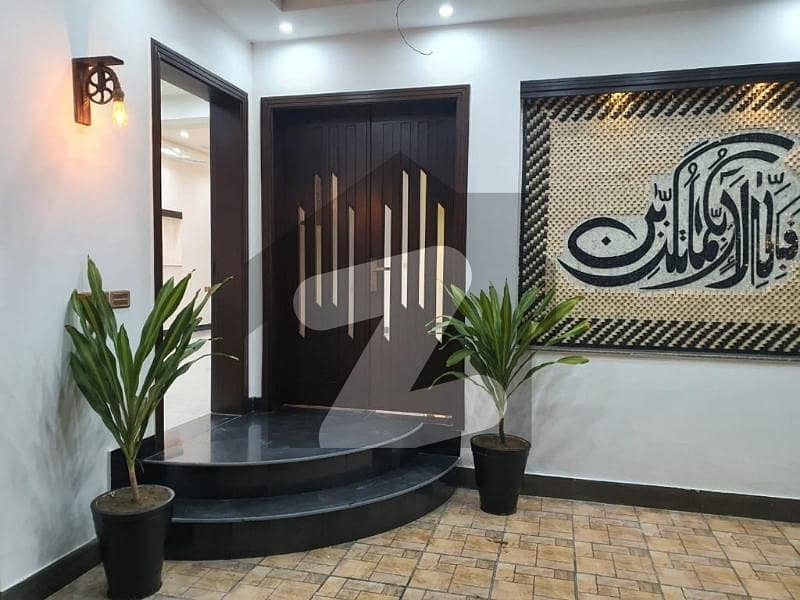 House Is Available For sale In Wapda City