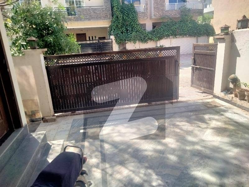 8 Marla Upper Portion For Grabs In G-15 8 Marla Upper Portion For Grabs In G-15