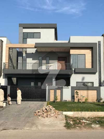 14 Marla House Available For Rent In G-13 Islamabad