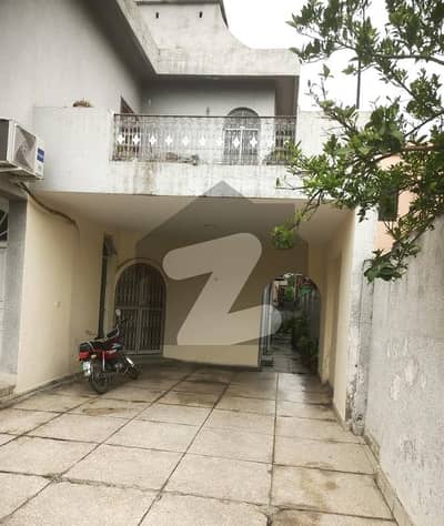 Corner 1 Kanal Modern Design House For Sell In DHA Phase 1 Block-E Lahore.