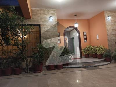 25 marla corner house for sale in Dha 1