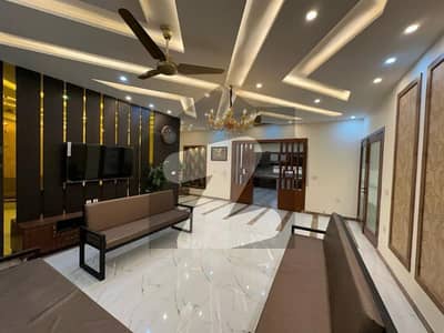 DC Colony 1 Kanal House For Rent