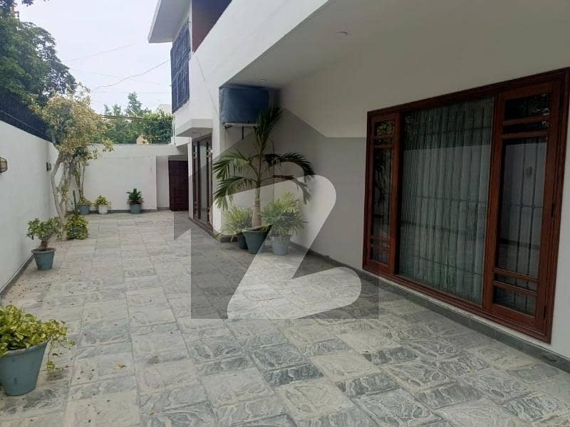 DHA 470 Yards Bungalow For Sale