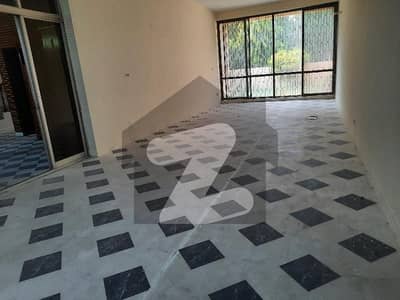 Independent Commercial Building Shop For Rent