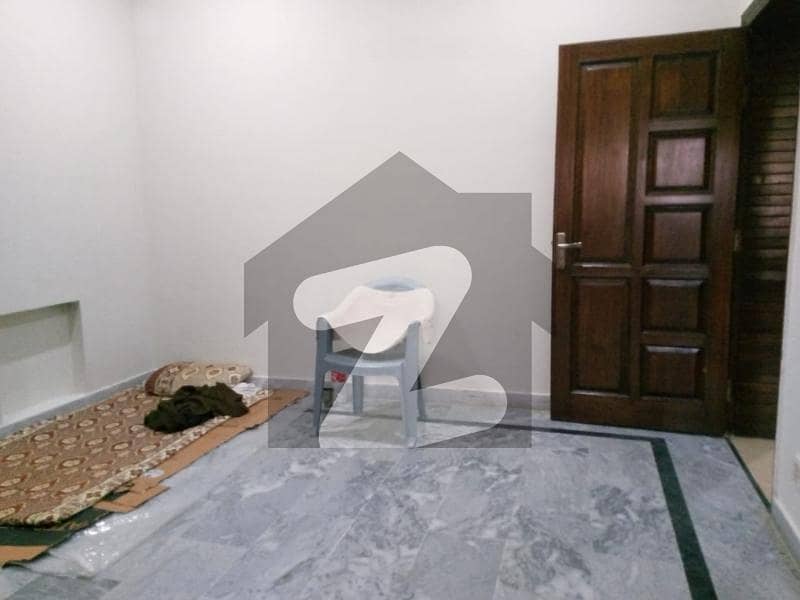 BEAUTIFUL LOCATION GROUND PORTION FOR RENT BEAUTIFUL LOCATION GROUND PORTION FOR RENT