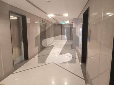 EMAAR PROPER SEAFACING 1BED AVALIABLE FOR SALE IN REEF TOWERS 2.