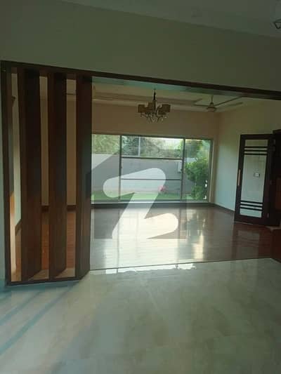 kanal house for rent ph 6 near to main bulved